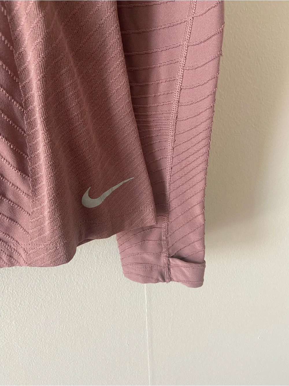 Nike Women's Element Running Dri-Fit Hoodie Balaclava XS mauve